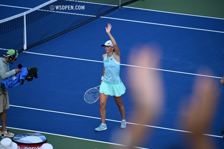 夫领先的同 夫领先的同